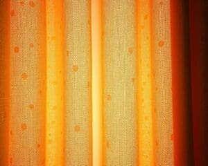 ¿Qué cortinas aíslan mejor del calor?